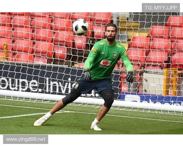 阿利松：一对一扑救与站位判断的现代门将典范