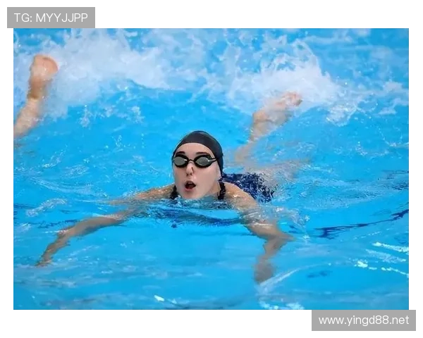 刘诗雯比赛后一身贵气，球馆里怎么看都不像普通运动员的样子啊